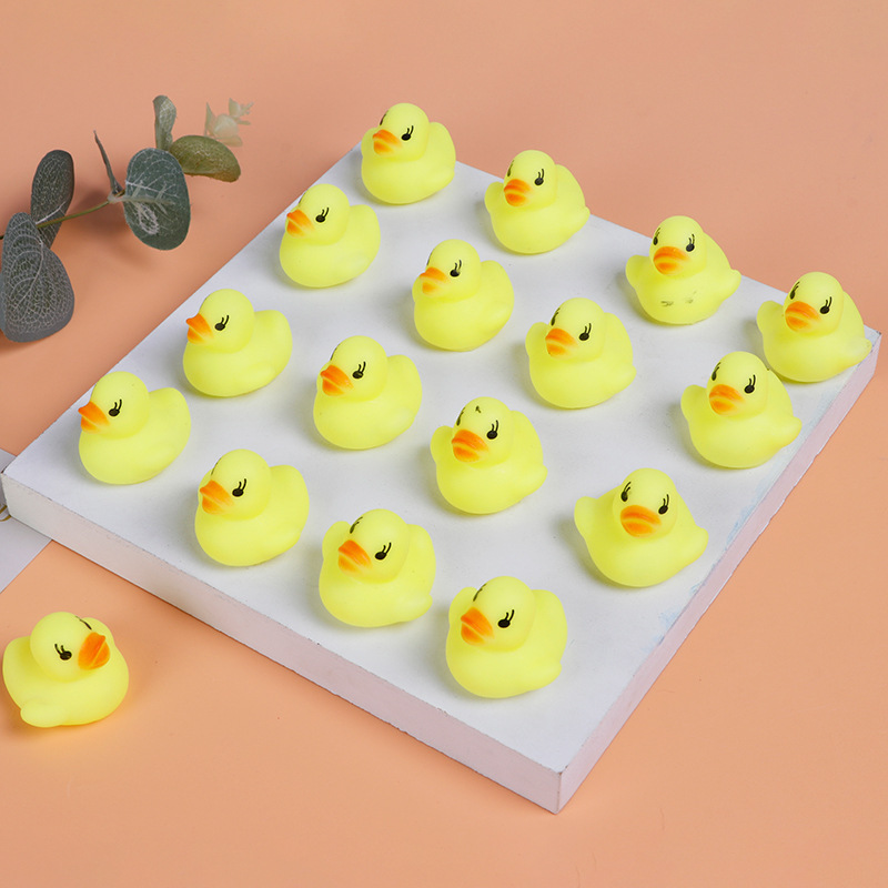 * Water Playing Small Yellow Duck Mini Bath Toys Baby Toys Little Duck Vinyl Children&#039;s Educational Toys Wholesale