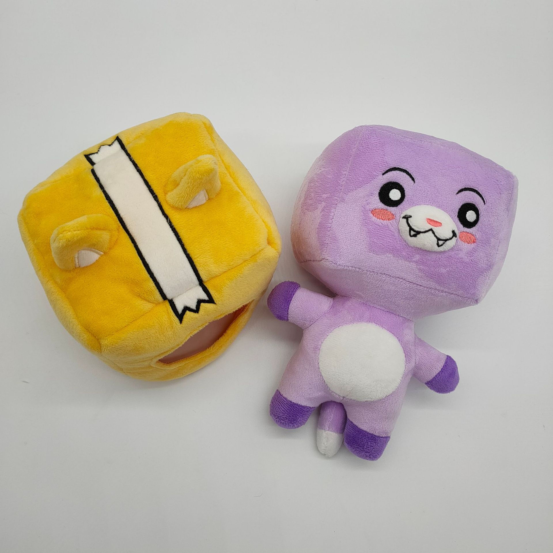 A Large Number of Spot Goods Lankybox Paper Box Villain Transformation Cat Pillow Doll Carton Head Cover Change Doll