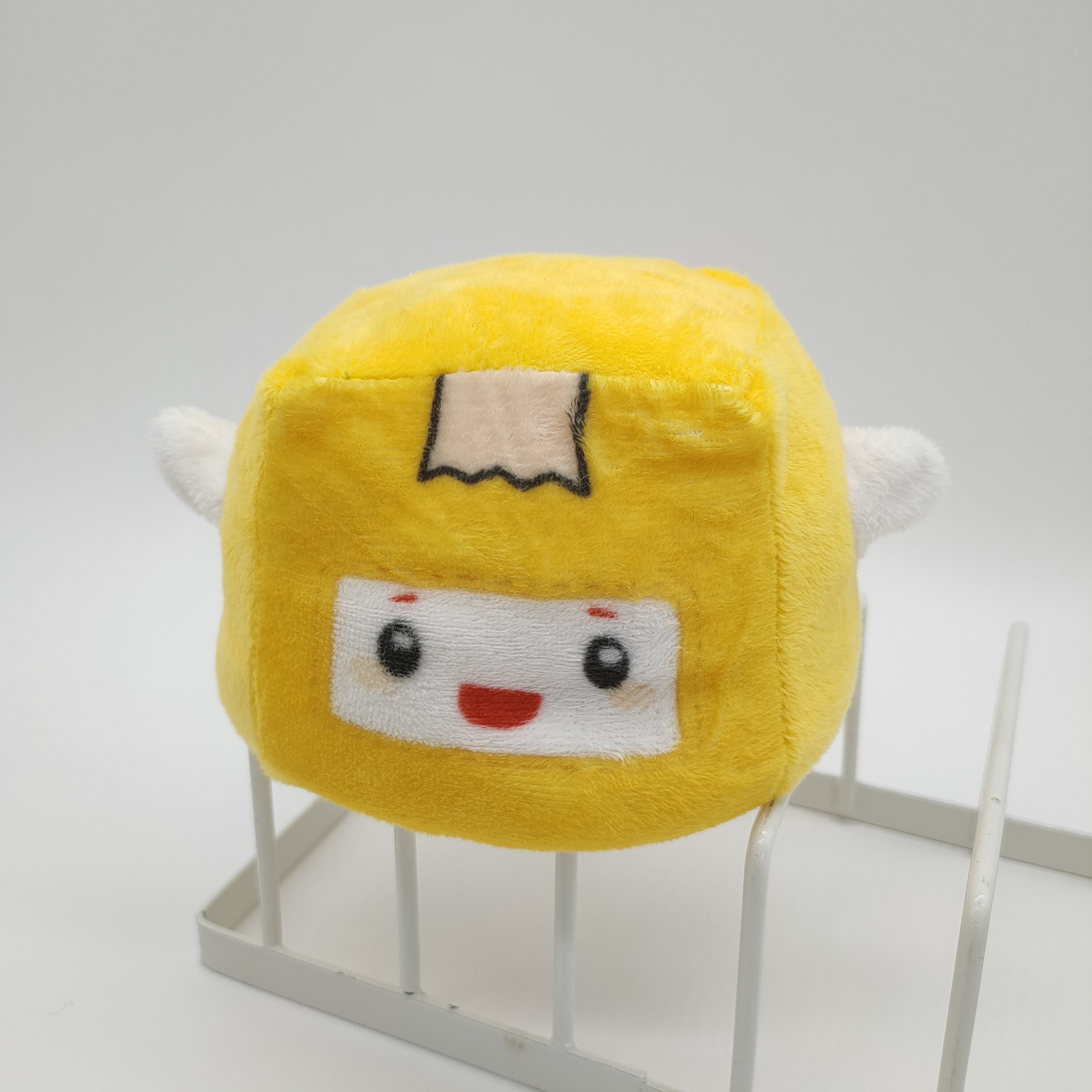 A Large Number of Spot Goods Lankybox Paper Box Villain Transformation Cat Pillow Doll Carton Head Cover Change Doll