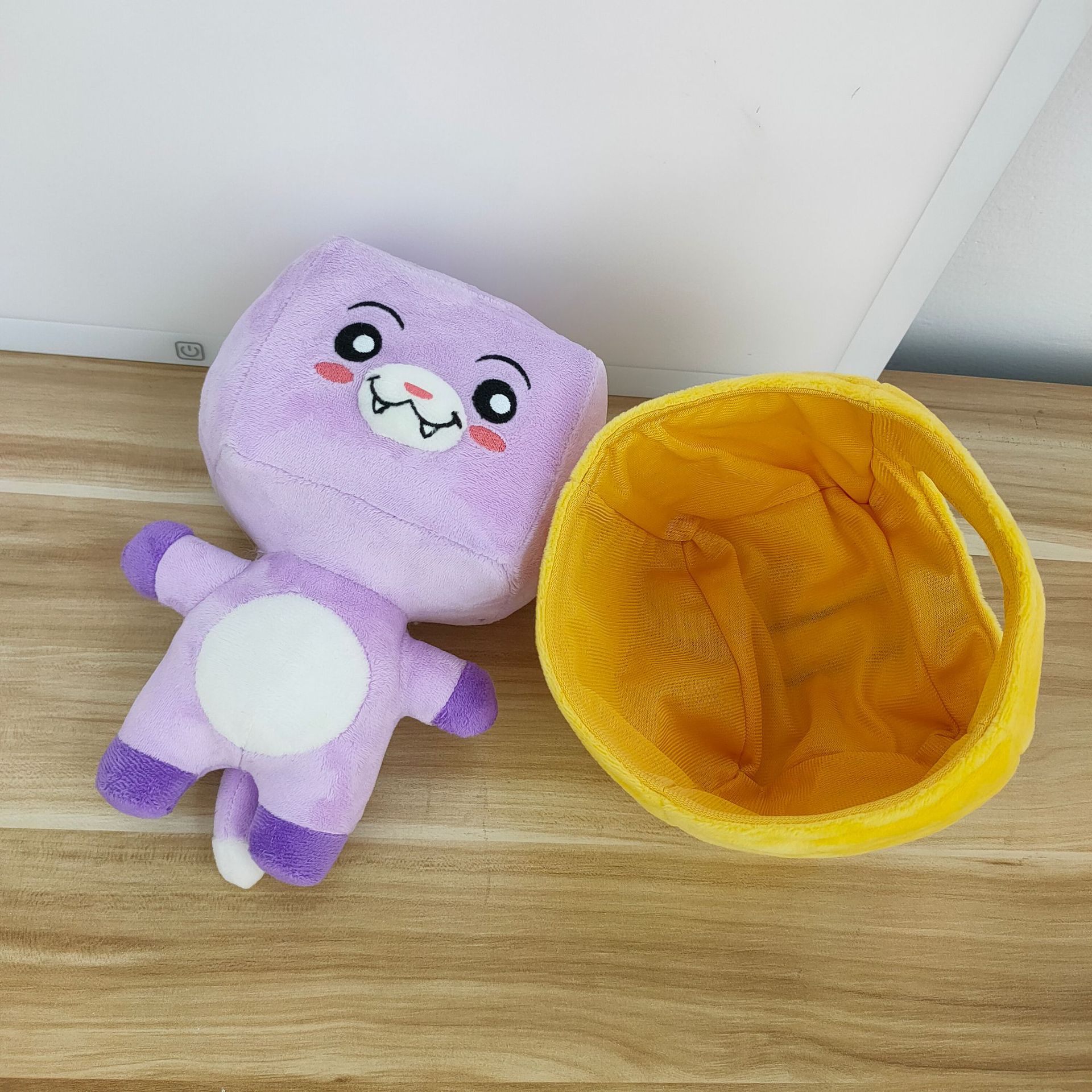 A Large Number of Spot Goods Lankybox Paper Box Villain Transformation Cat Pillow Doll Carton Head Cover Change Doll