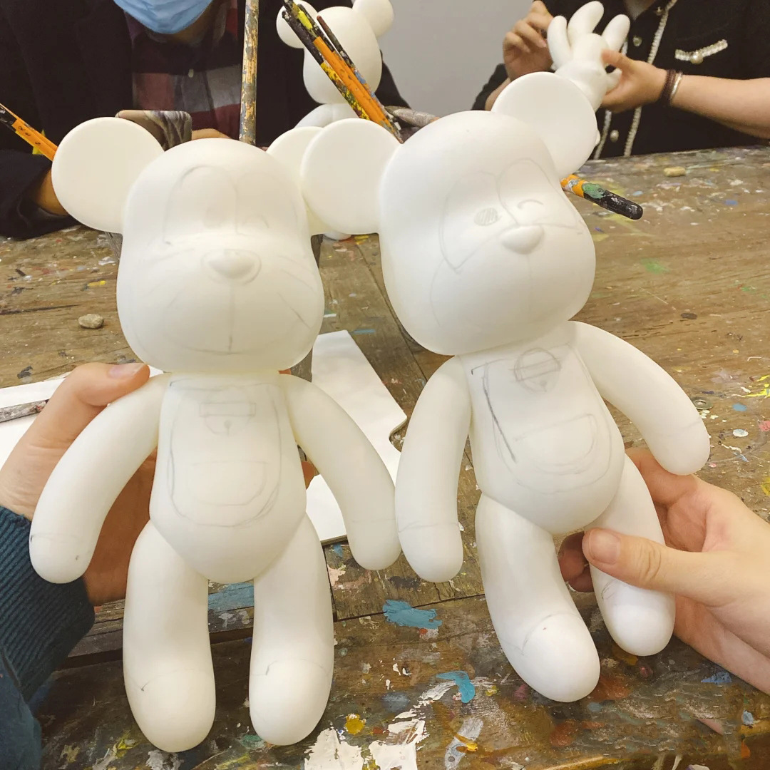 Large DIY Violent Bear Bearbrick Graffiti Fluid Painting White Body Graffiti Non-Plaster Doll Vinyl Toys Wholesale