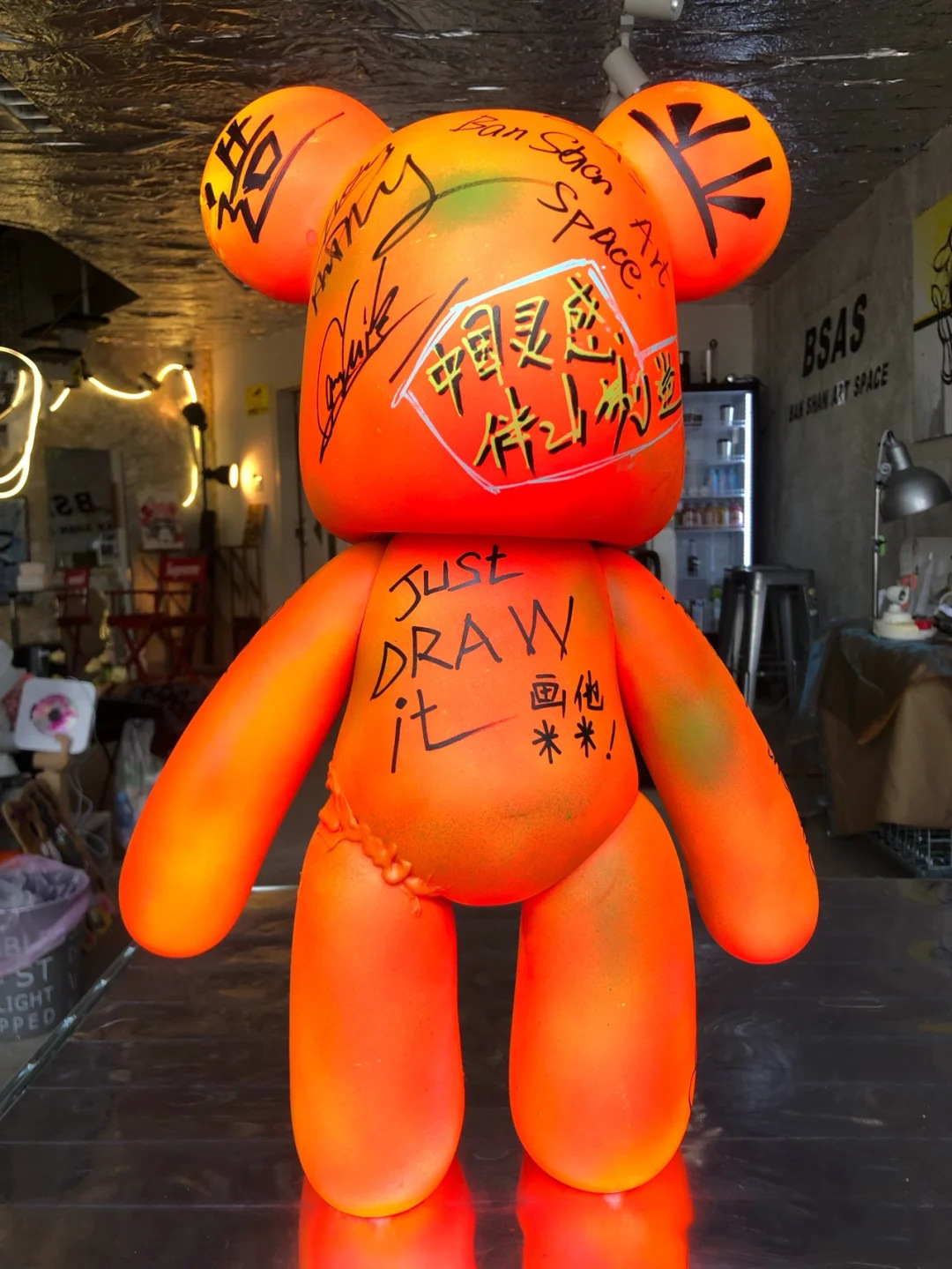 Large DIY Violent Bear Bearbrick Graffiti Fluid Painting White Body Graffiti Non-Plaster Doll Vinyl Toys Wholesale
