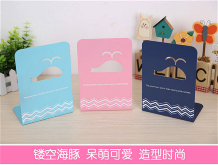 Metal Book Stand Cartoon One Deer Hollow out Student Book Stand Book Stand Book End Iron Bookshelves Bookend Desk Baffle Creative