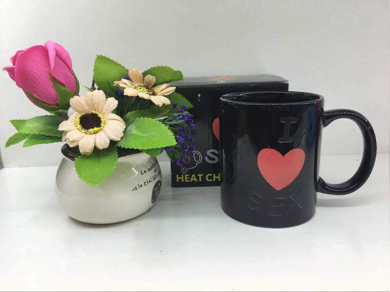 Creative Magic Game Machine Color-Changing Mug Super Mario Ceramic Cup Heat Change Color Coffee Cup Mug Creative Magic Game Machine Color-Changing Mug Super Mario Ceramic Cup Heat Change Color Coffee Cup Mug