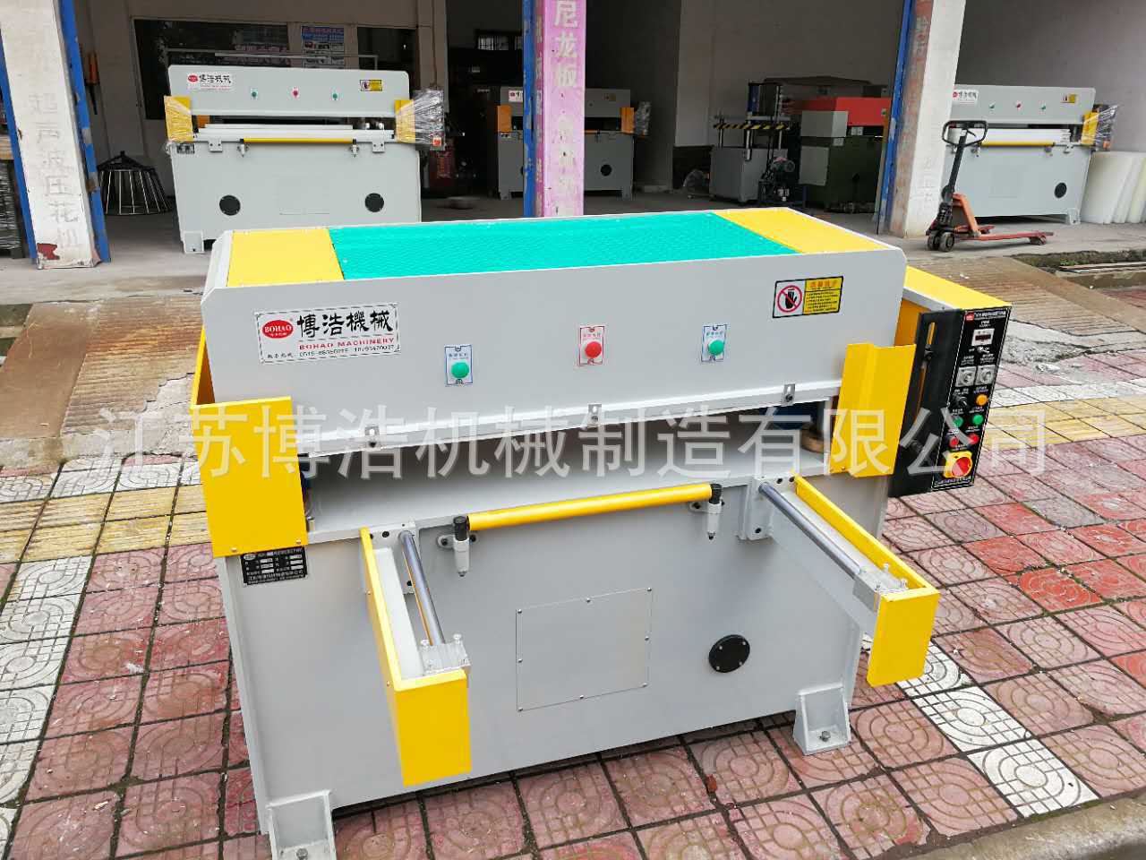 Manufacturers sell 90% of the new second-hand precision four-column hydraulic blanking machine punch double-sided precision hydraulic cutting machine Manufacturers sell 90% of the new second-hand precision four-column hydraulic blanking machine punch double-sided precision hydraulic cutting machine