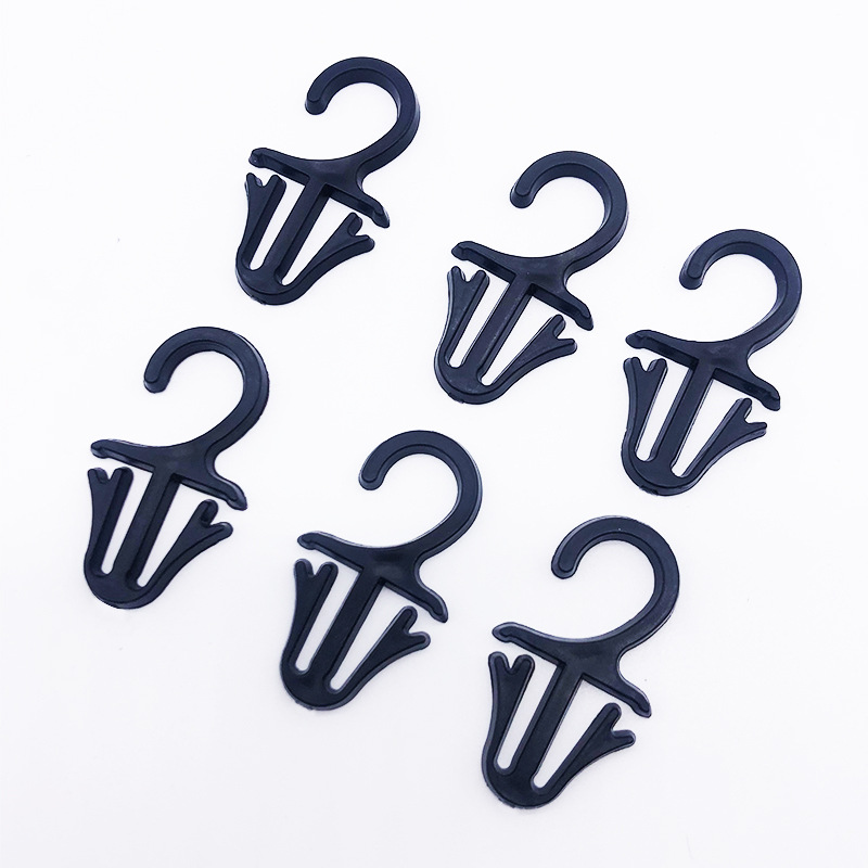 New Pp Environmental Protection Triangle Hook Socks Hoy Plastic Packaging Hook Pointed Hook Hanging Hook Underwear Hook Factory Direct Sales
