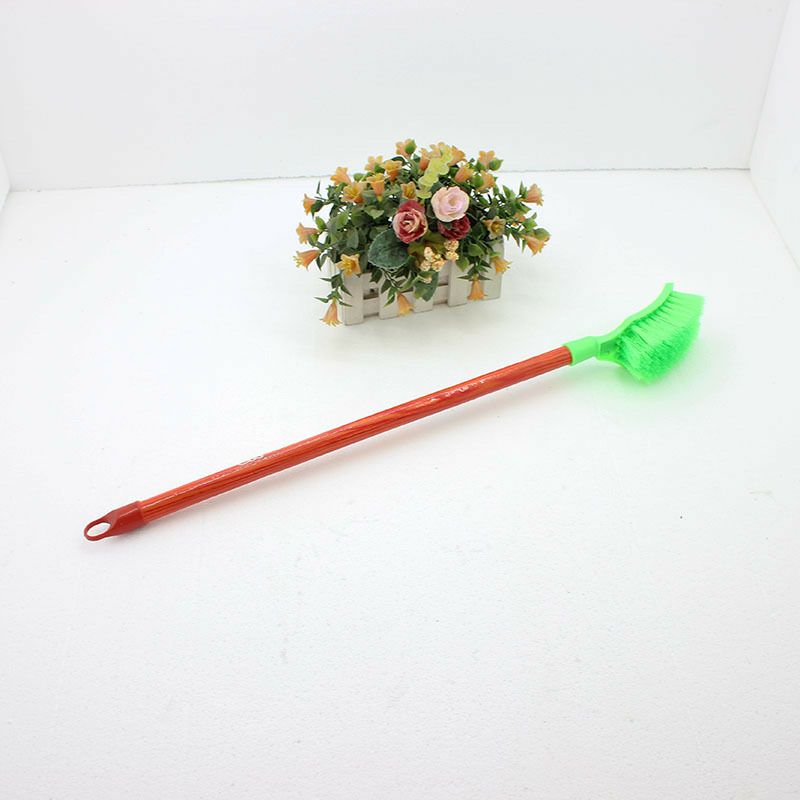 Simple wooden handle square to the dead corner of the toilet brush cleaning brush plastic toilet brush remote cleaning supplies manufacturers direct sales Simple wooden handle square to the dead corner of the toilet brush cleaning brush plastic toilet brush remote cleaning supplies manufacturers direct sales