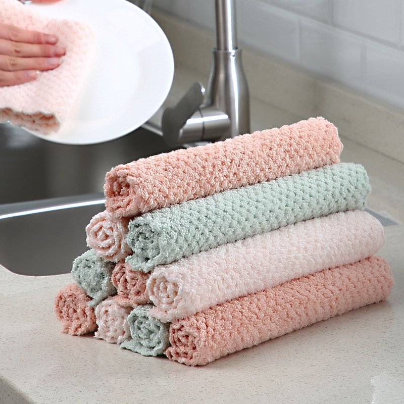 A single set of coral velvet dishcloth kitchen absorbent household not easy to drop hair thickening hand towel 