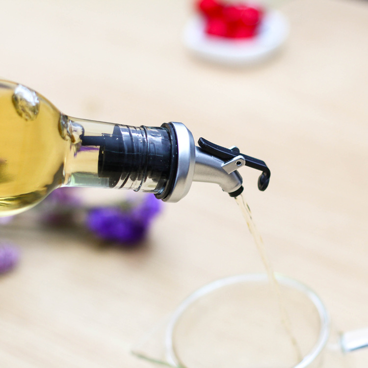 Kitchen supplies glass oil bottle small oil bottle household leak-proof soy sauce bottle vinegar bottle seasoning can creative seasoning bottle wholesale