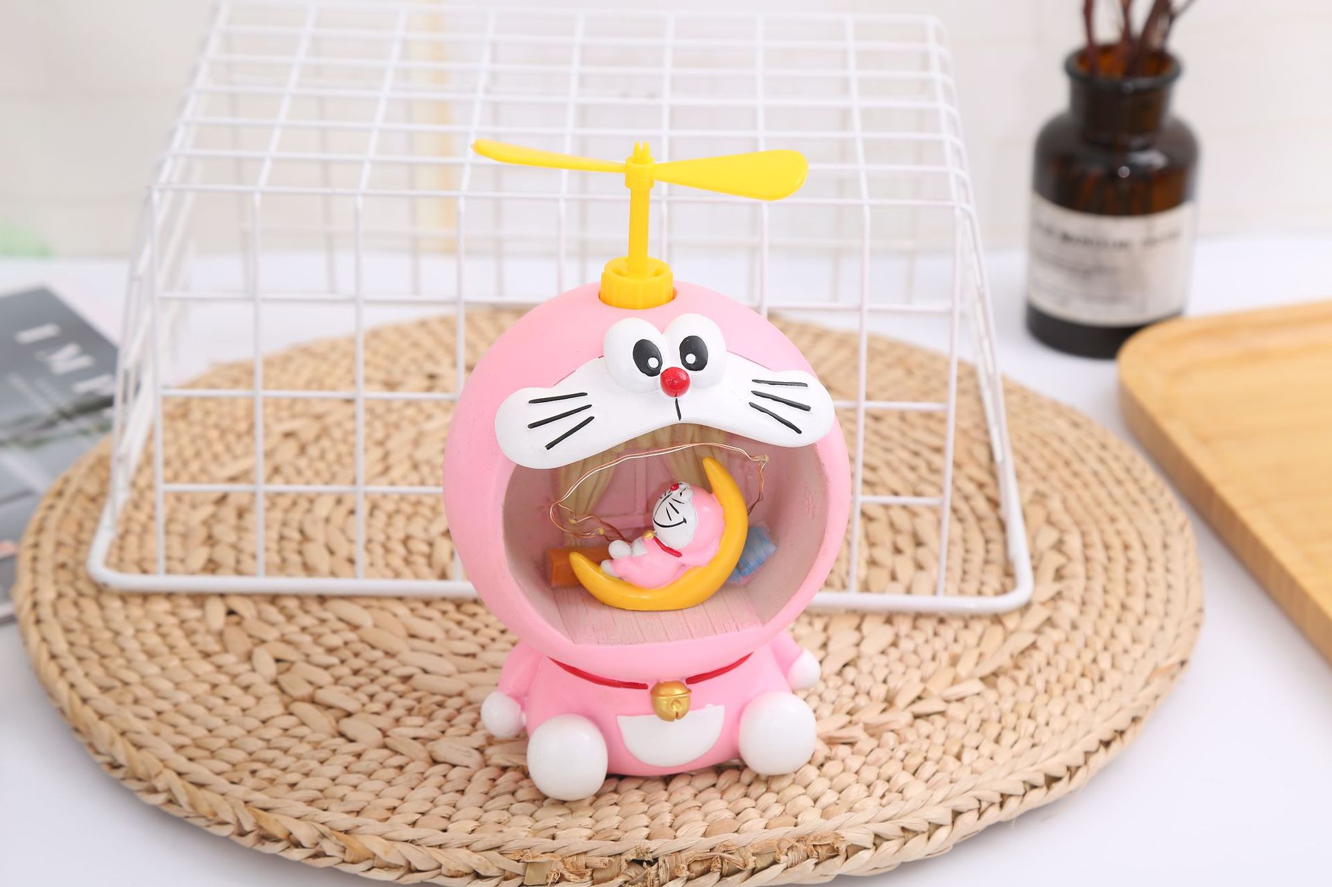 Imported arts and crafts Small Night Lamp Piggy Bank Garage Kits Ornaments Resin Crafts Birthday Gift Imported arts and crafts Small Night Lamp Piggy Bank Garage Kits Ornaments Resin Crafts Birthday Gift