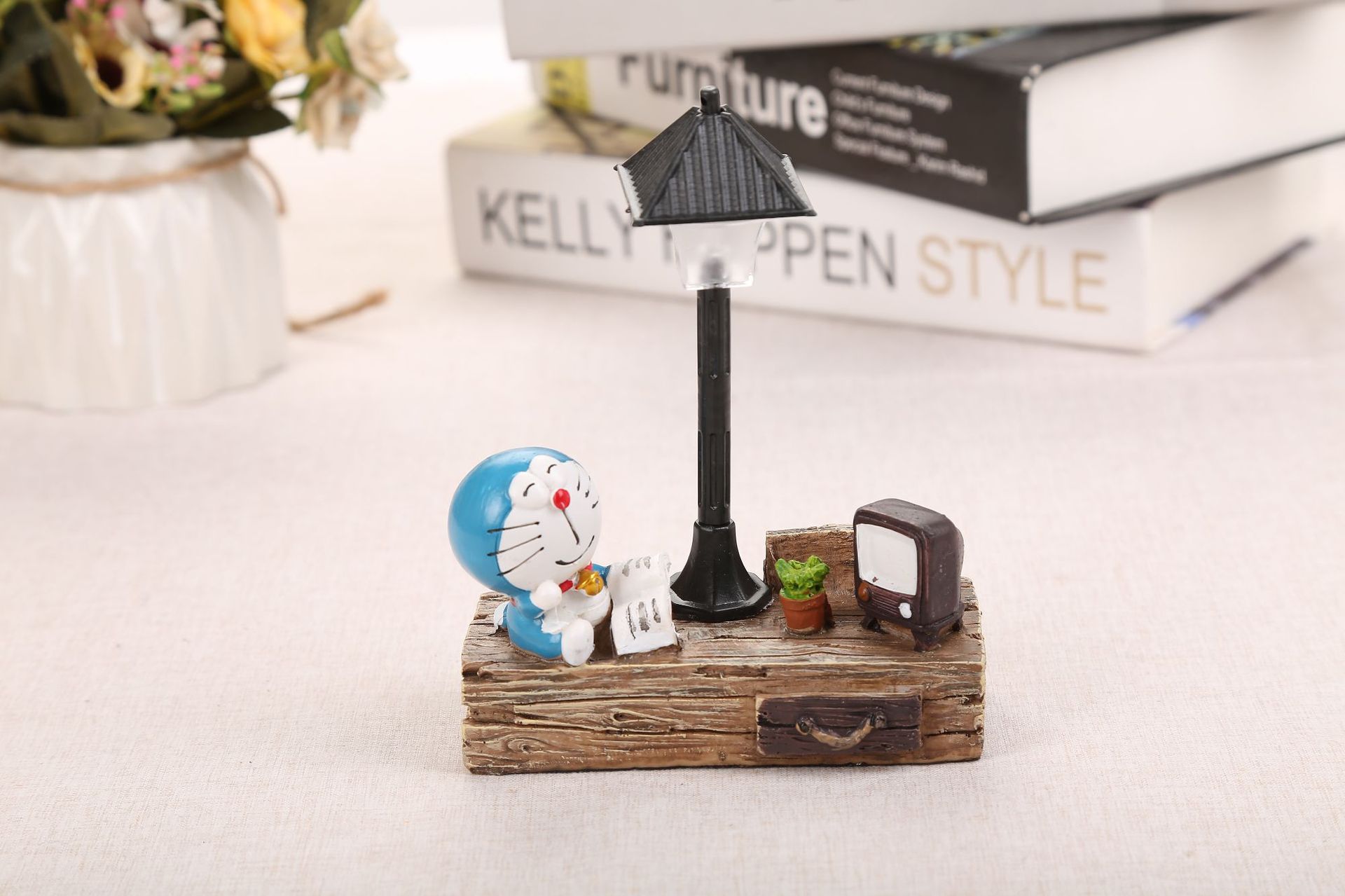 Imported arts and crafts Small Night Lamp Piggy Bank Garage Kits Ornaments Resin Crafts Birthday Gift Imported arts and crafts Small Night Lamp Piggy Bank Garage Kits Ornaments Resin Crafts Birthday Gift