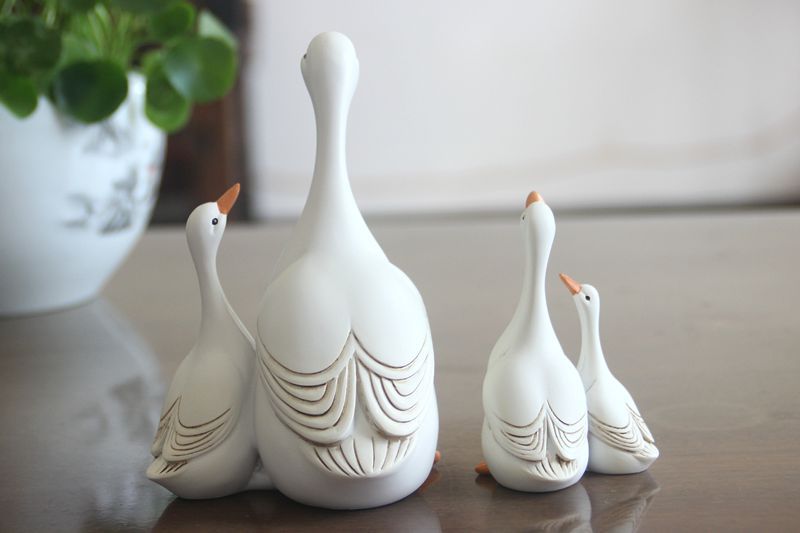 Garden Decoration Simulation Mother and Child Duck Garden Decoration Resin Craft Gift Imported arts and crafts Garden Decoration Simulation Mother and Child Duck Garden Decoration Resin Craft Gift Imported arts and crafts