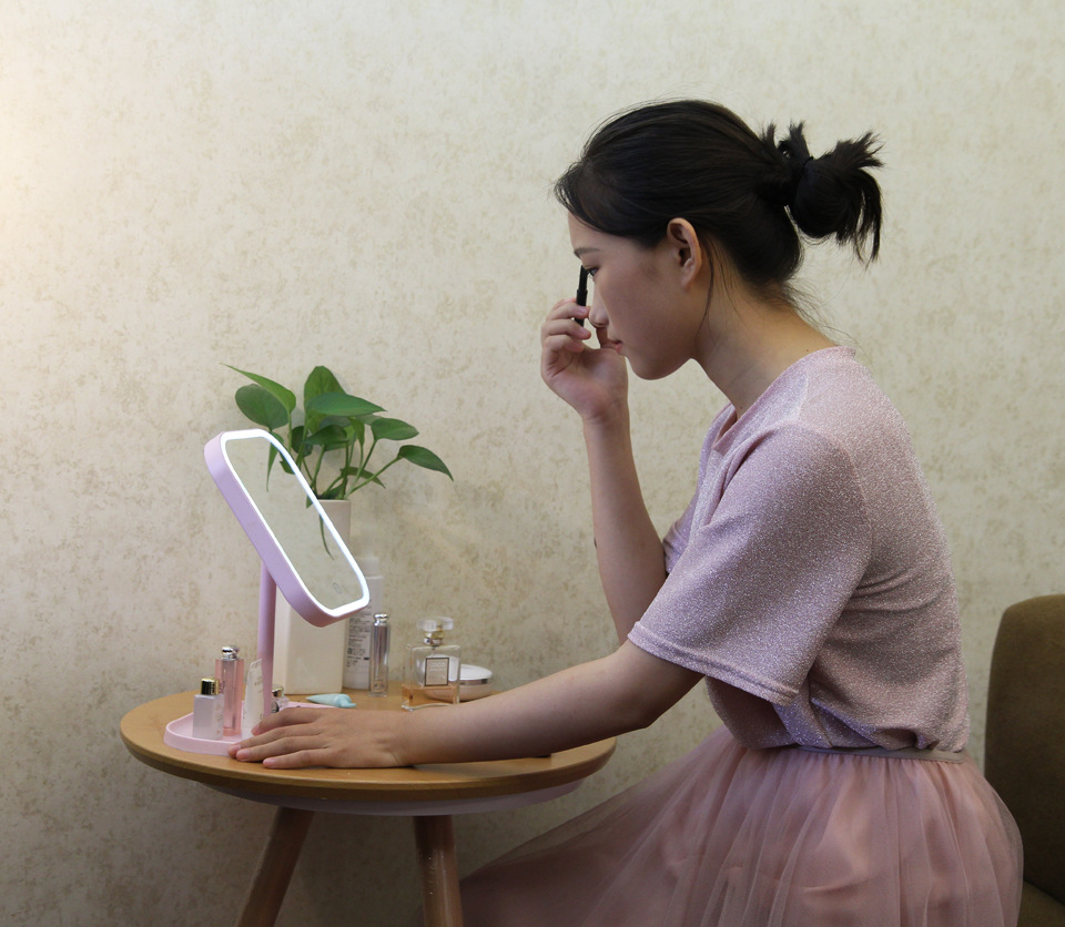 Douyin Online Influencer Portable Table Lamp Makeup Mirror Desktop Rechargeable Dressing Mirror Square Led Make-up Mirror with Light Mirror