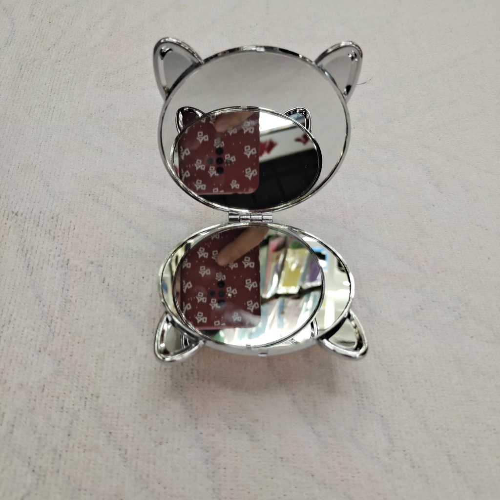 Carry-on Cosmetic Mirror Cute Portable Folding Mirror Mini Dressing Mirror Ins Style Girl Heart Flip Double-Sided Small Mirror