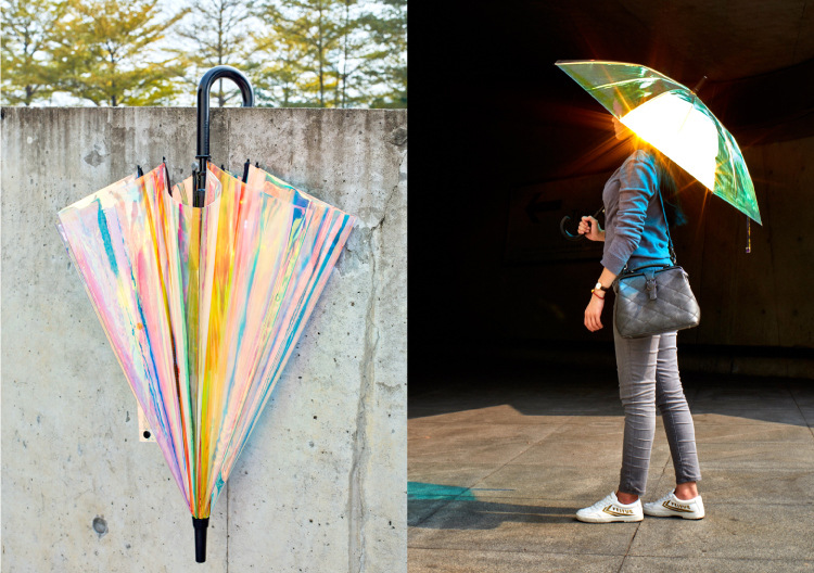The 2018 new colorful Transparent umbrella with thickening ENING Laser Transparent umbrella with rainbow Film can be customized with automatic long handle umbrella