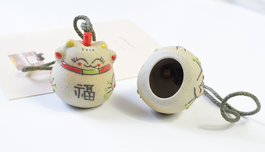 Japanese Creative Ceramic Lucky Cat Bell and Wind Chimes Pendant Furniture Decorative Porcelain craft Japanese Creative Ceramic Lucky Cat Bell and Wind Chimes Pendant Furniture Decorative Porcelain craft