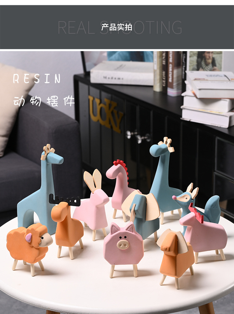 Porcelain craft Creative Home Decoration Ceramic Wooden Feet Cute Decoration Nordic Style Ceramic Decoration Porcelain craft Creative Home Decoration Ceramic Wooden Feet Cute Decoration Nordic Style Ceramic Decoration