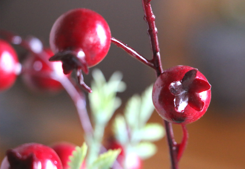 Custom Factory Small Red Pomegranate Fruit Branch Simulation Berries Christmas Fruit Christmas Artificial Flower Home Decoration Wholesale Custom Factory Small Red Pomegranate Fruit Branch Simulation Berries Christmas Fruit Christmas Artificial Flower Home Decoration Wholesale