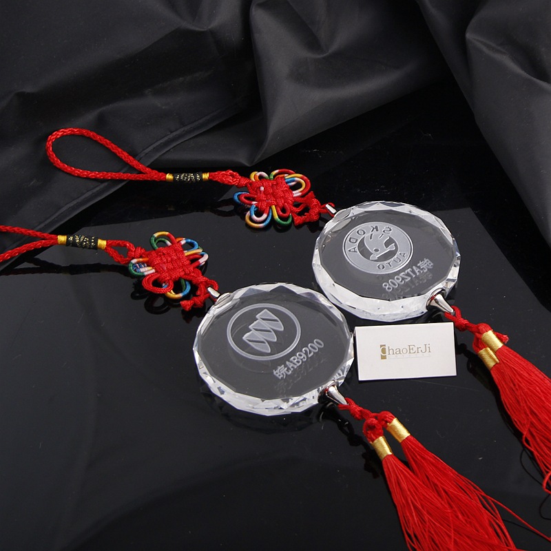 Manufacturers direct crystal crafts inside the carving hanging ornaments custom fashion rear view mirror pendant can be creative custom logo