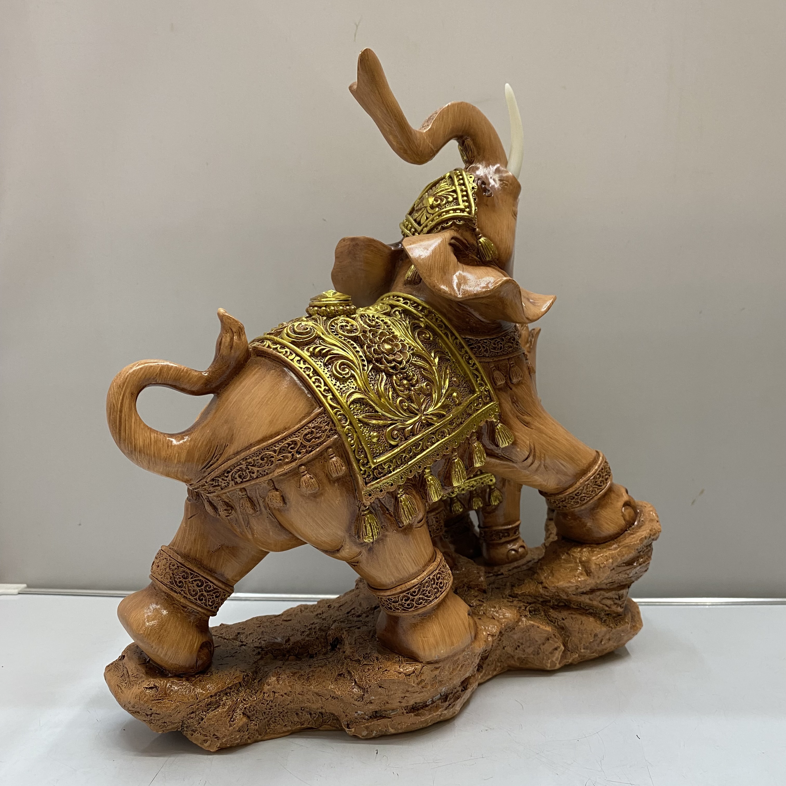 Resin Crafts Southeast Asian Style Mother and Child Elephant Decoration Living Room TV Cabinet Wine Cabinet Decorative Craft Gift