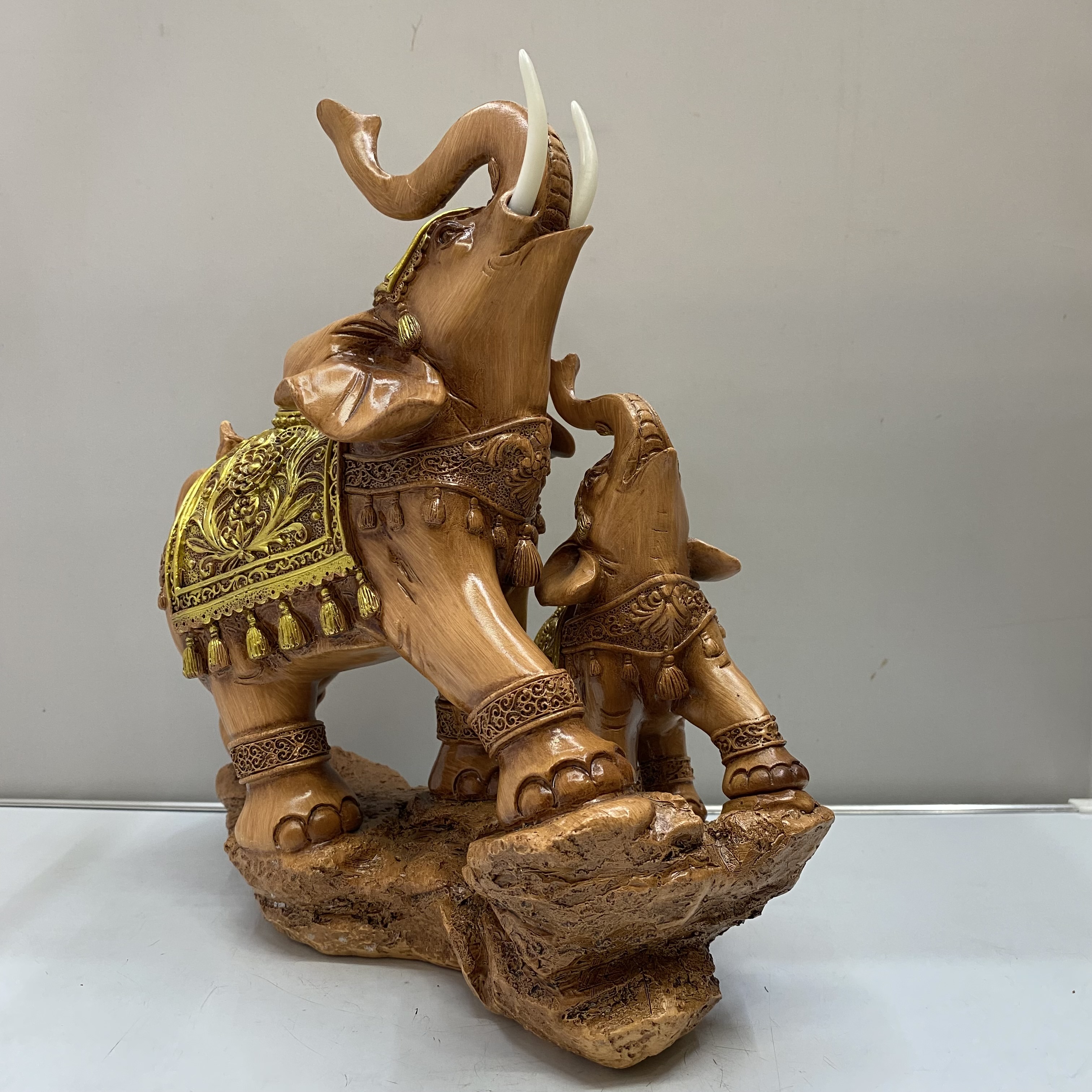 Resin Crafts Southeast Asian Style Mother and Child Elephant Decoration Living Room TV Cabinet Wine Cabinet Decorative Craft Gift