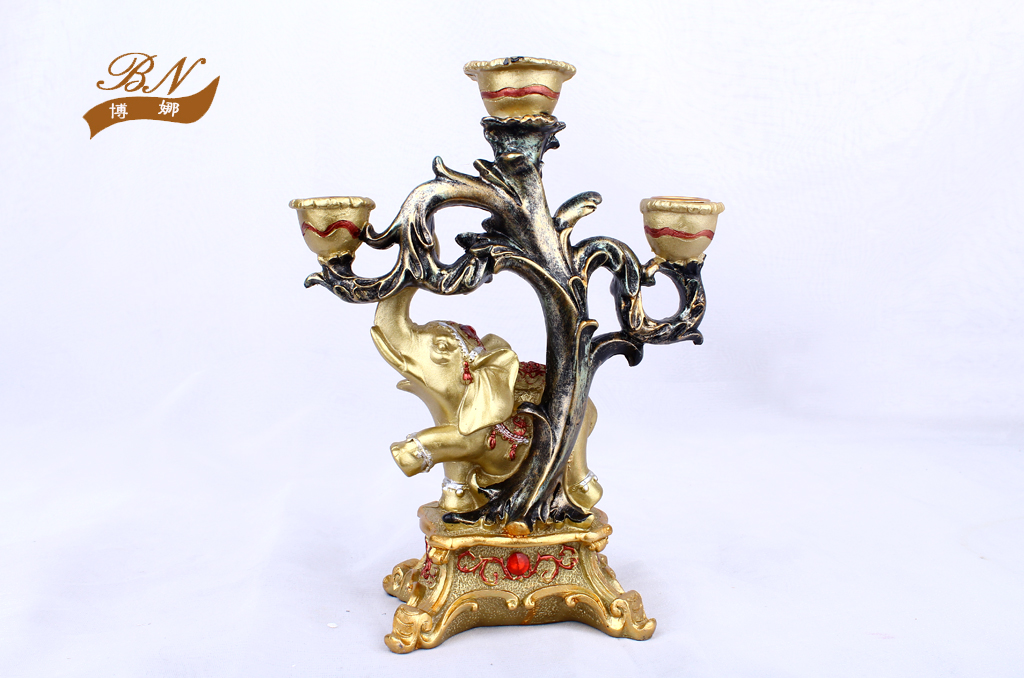 Resin Crafts European Gold Elephant-Type Candlestick Decoration Living Room TV Cabinet Wine Cabinet Creative Home Decorations