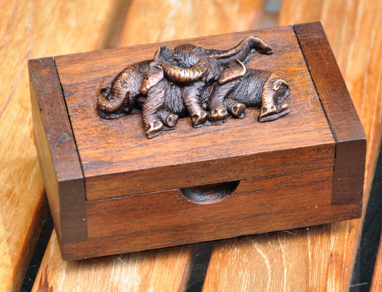 Thailand Relief Elephant Teak Toothpick Box Southeast Asia Solid Wood Carving Relief Home Crafts Toothpick Holder Thailand Relief Elephant Teak Toothpick Box Southeast Asia Solid Wood Carving Relief Home Crafts Toothpick Holder