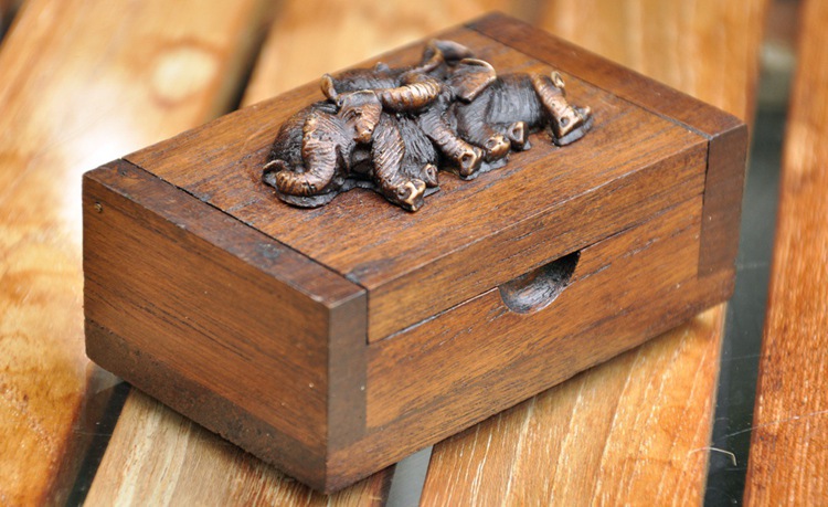 Thailand Relief Elephant Teak Toothpick Box Southeast Asia Solid Wood Carving Relief Home Crafts Toothpick Holder Thailand Relief Elephant Teak Toothpick Box Southeast Asia Solid Wood Carving Relief Home Crafts Toothpick Holder