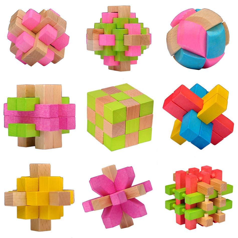 Wooden Educational Toys Burr Puzzle Burr Puzzle Football 24-Lock Six-Way Cage Take Treasure the Eighteen Disciples of the Buddha Color