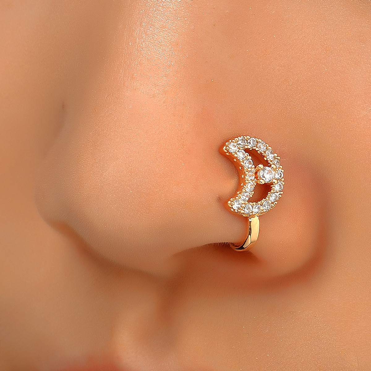 Europe and America Creative Non-Perforated U-Shaped Nasal Splint Copper Inlaid Zircon XINGX Love Crown Nose Ring False Nose Studs Piercing Jewelry Europe and America Creative Non-Perforated U-Shaped Nasal Splint Copper Inlaid Zircon XINGX Love Crown Nose Ring False Nose Studs Piercing Jewelry