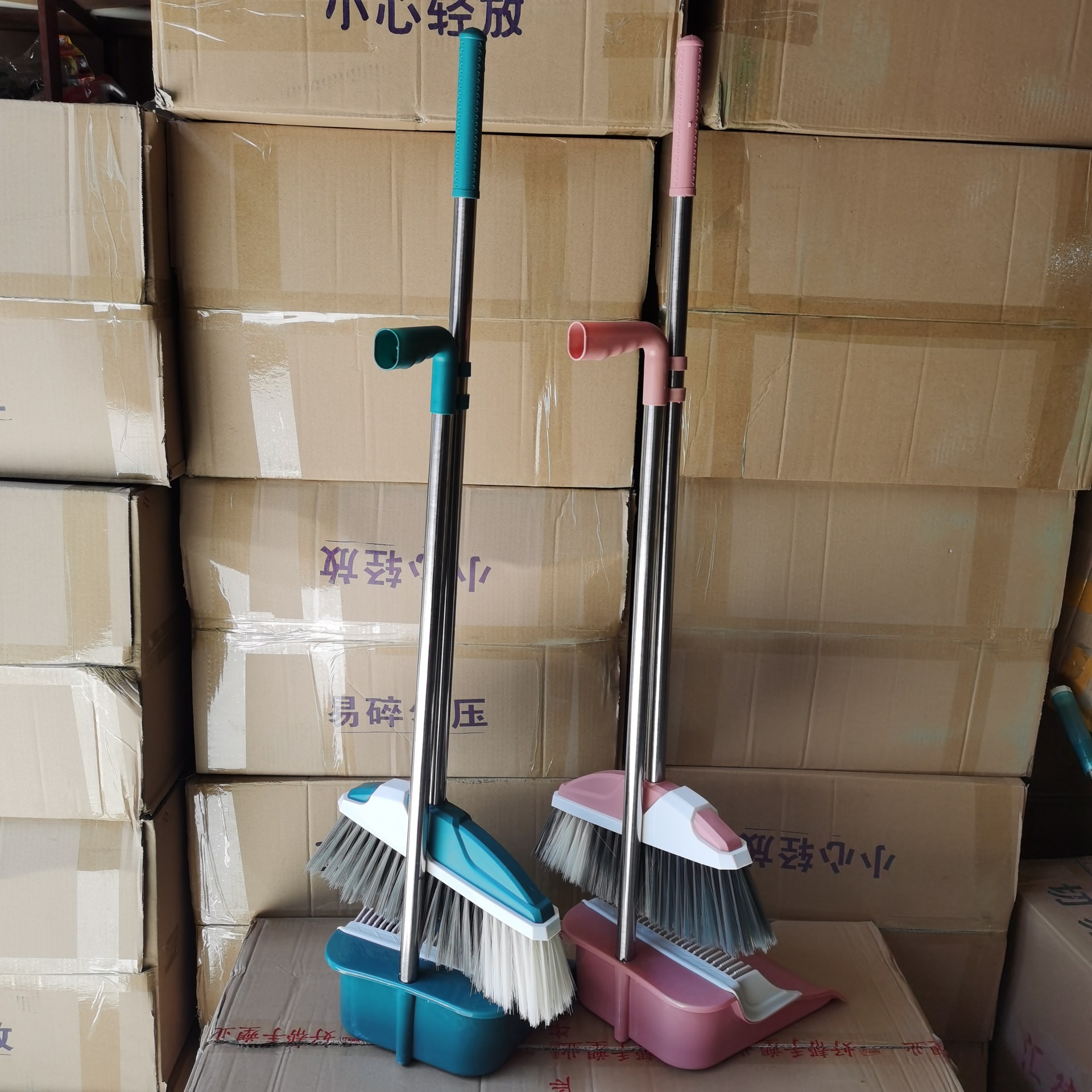 165 Big Size Condom Sweep Thick Pole Big Broom Broom Dustpan Combination Daily Necessities Supply Gifts Miscellaneous Supply