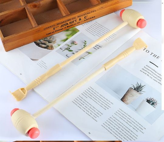 Back Tapping Massage Hammer Wooden Handle Does Not Require People to Scratch and Scratch Back Hand Scratching Device Beating Cervical Spine Waist Massager Itching and Scratching