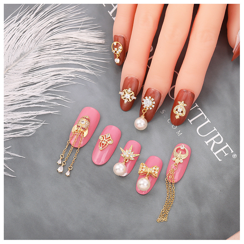 Xiaohongshu Same Style Rhinestone Pearl Nail Chain Jewelry Internet Celebrity Dignified Pendant DIY Nail Diamond Sticker in Stock