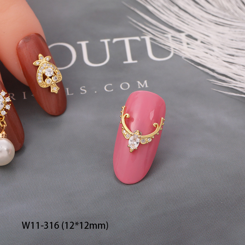 Xiaohongshu Same Style Rhinestone Pearl Nail Chain Jewelry Internet Celebrity Dignified Pendant DIY Nail Diamond Sticker in Stock
