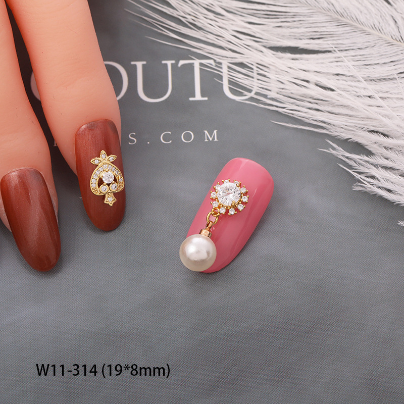 Xiaohongshu Same Style Rhinestone Pearl Nail Chain Jewelry Internet Celebrity Dignified Pendant DIY Nail Diamond Sticker in Stock