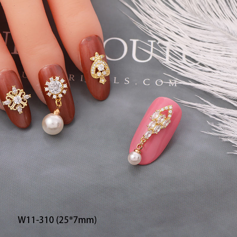Xiaohongshu Same Style Rhinestone Pearl Nail Chain Jewelry Internet Celebrity Dignified Pendant DIY Nail Diamond Sticker in Stock