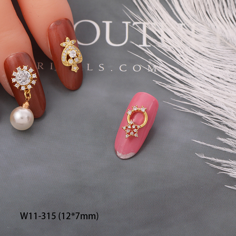 Xiaohongshu Same Style Rhinestone Pearl Nail Chain Jewelry Internet Celebrity Dignified Pendant DIY Nail Diamond Sticker in Stock