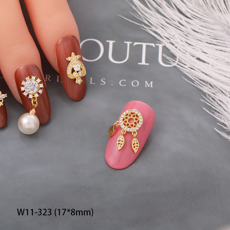 Xiaohongshu Same Style Rhinestone Pearl Nail Chain Jewelry Internet Celebrity Dignified Pendant DIY Nail Diamond Sticker in Stock