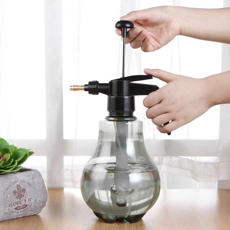 Household Pneumatic Watering Spray Bottle Succulent Plant Watering Can Gardening Small Watering Pot Sprayer Sprinkling Can