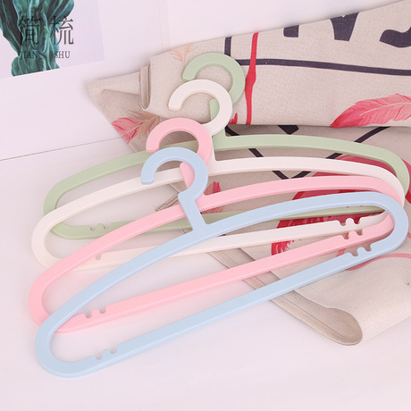 Simple comb plastic anti-skid skid multi-functional adult thickening and thickening non-trace drying rack OEM direct sales