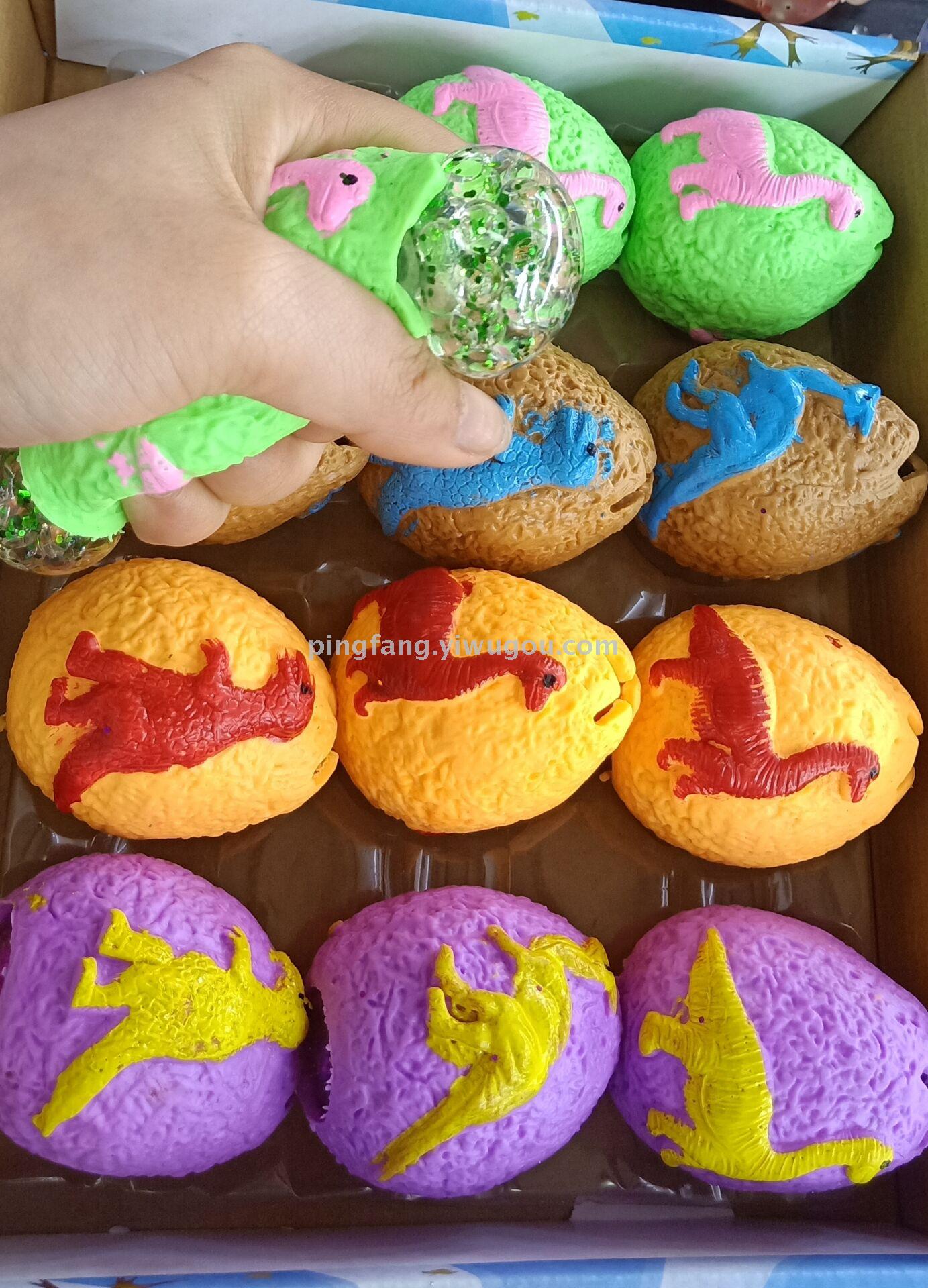 Painted gold powder spray-painted pressed dinosaur eggs