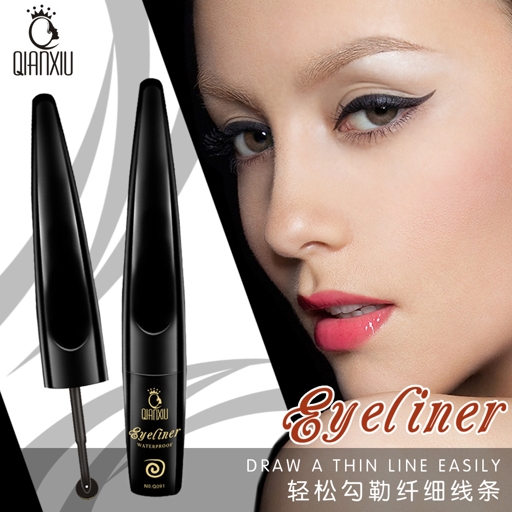 QIANXIU cool black quick - drying eyeliner roller pen matte enrolled waterproof durable 24 h, not easy to dye eyeliner liquid pen
