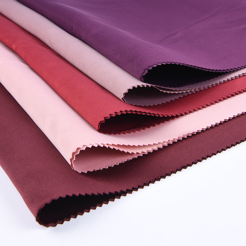 Factory Wholesale Satin Fabric Polyester Shiny Fabric Dyed Silk Fabric for Wedding Garment Decoration Polyester Fabric