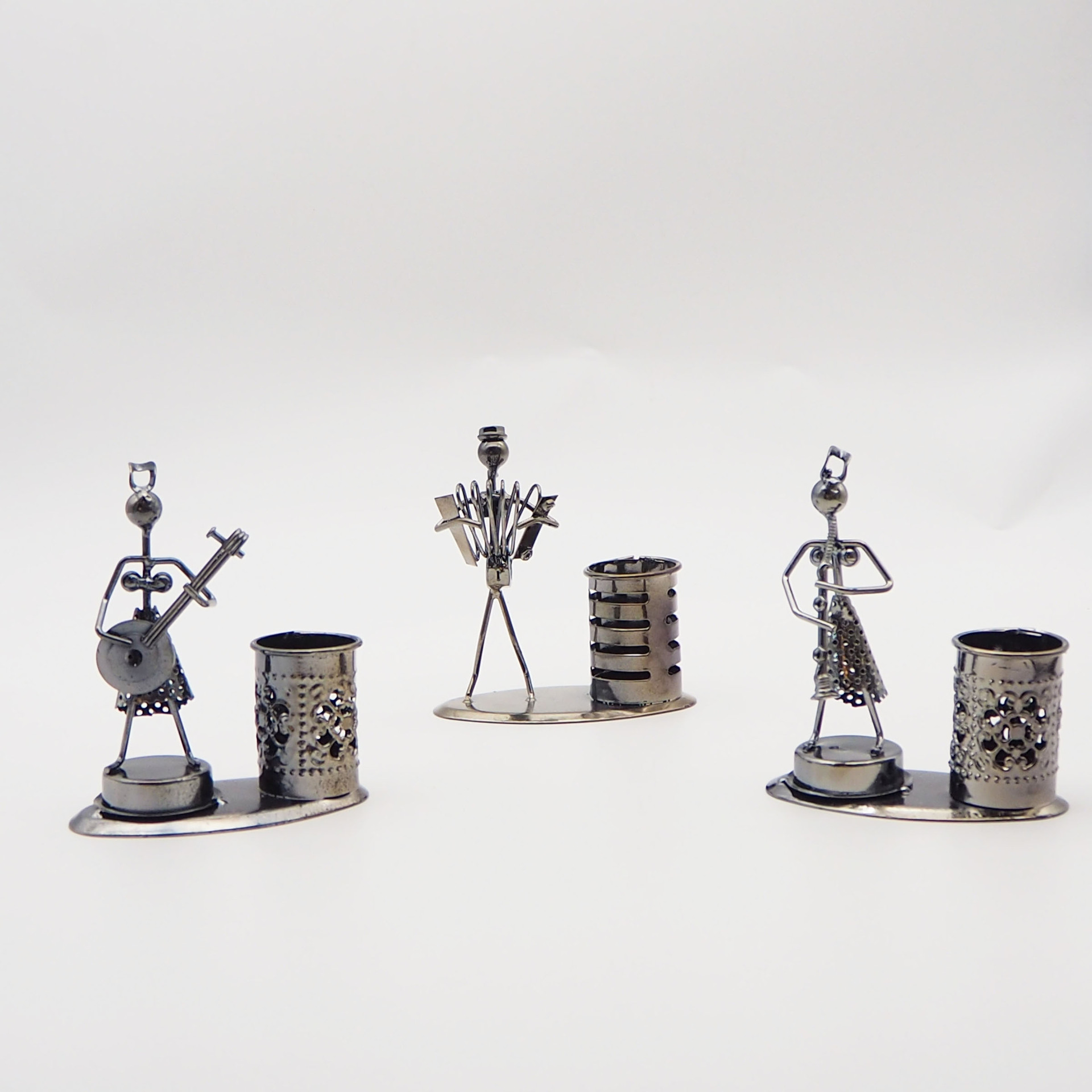 Iron Doll Pencil Vase Decoration Music Small Iron Man Decoration Iron Pen Holder Band Metal Character Decoration Wholesale Iron Doll Pencil Vase Decoration Music Small Iron Man Decoration Iron Pen Holder Band Metal Character Decoration Wholesale