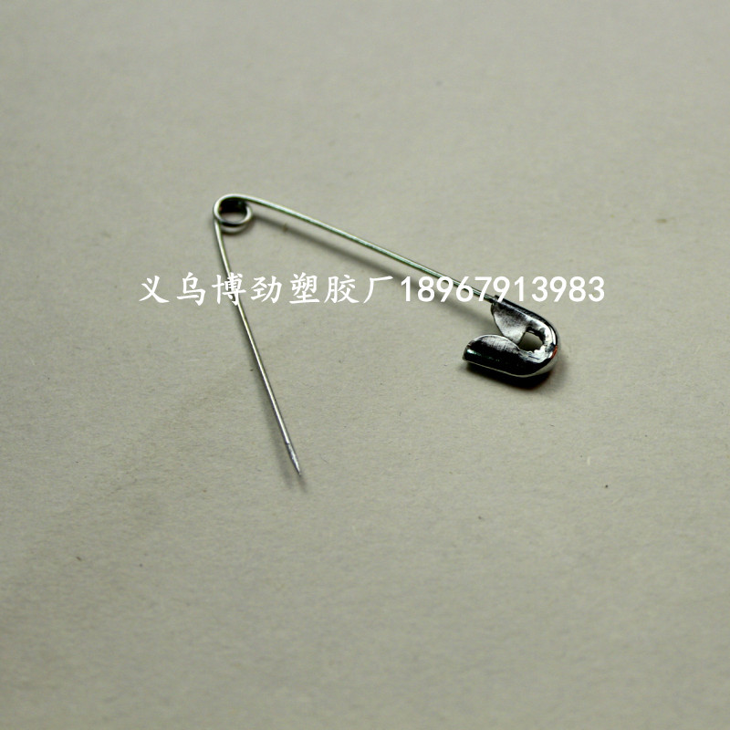 Brooch Safety Brooch Wedding dress studio small paper clip Simple old-styled small size brooch children's Brooch Safety Brooch Wedding dress studio small paper clip