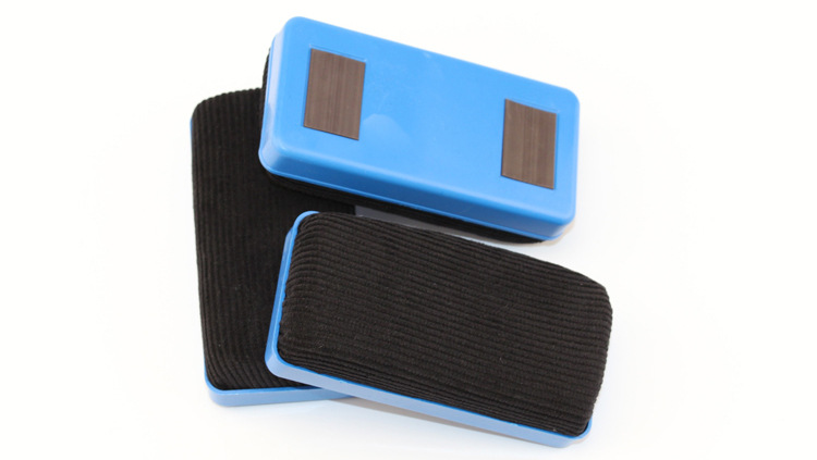 Qianhui Whiteboard Eraser Factory Direct Supply Large and Small Flannel Magnetic Plastic Easy to Wipe Chalk Accessories Blackboard Eraser Brush