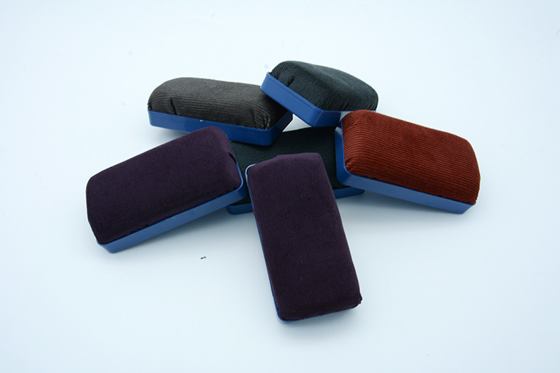 Qianhui Whiteboard Eraser Factory Direct Supply Large and Small Flannel Magnetic Plastic Easy to Wipe Chalk Accessories Blackboard Eraser Brush