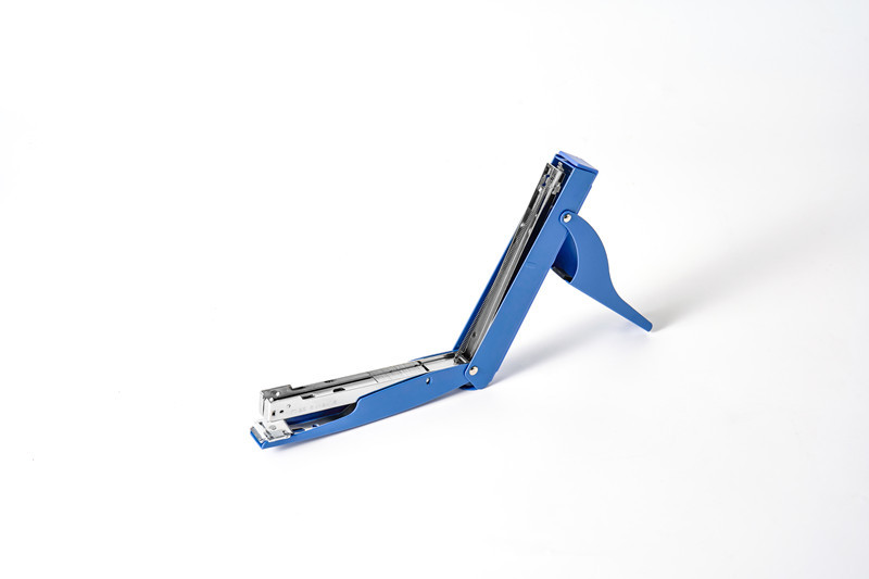 Office Supplies All-Metal Stapler No. 12 Stitching Needle Hand-Held Pliers Easy and Labor-Saving Binding Device Stapling Machine Office Supplies All-Metal Stapler No. 12 Stitching Needle Hand-Held Pliers Easy and Labor-Saving Binding Device Stapling Machine