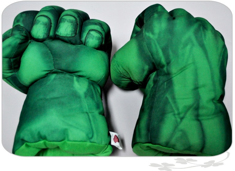 Factory Direct Green Fist Red Spider Gloves Plush Toys Boxing Gloves Hulk Movie Boxing Toys Generation Giant