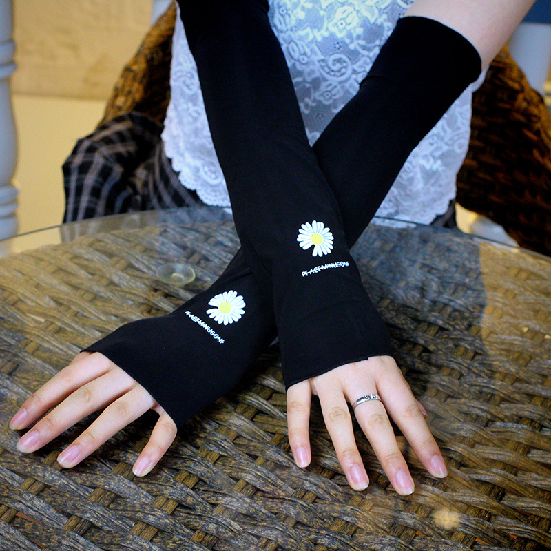 Daisy Sun Protection Hand Sleeve Women's Summer Silk Ice Sleeve Ice Arm Protection UV Factory Currently Available Direct Wholesale Daisy Sun Protection Hand Sleeve Women's Summer Silk Ice Sleeve Ice Arm Protection UV Factory Currently Available Direct Wholesale